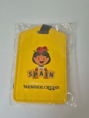 Disney Vacation Club Spain Member Cruise Luggage Tag - Yellow